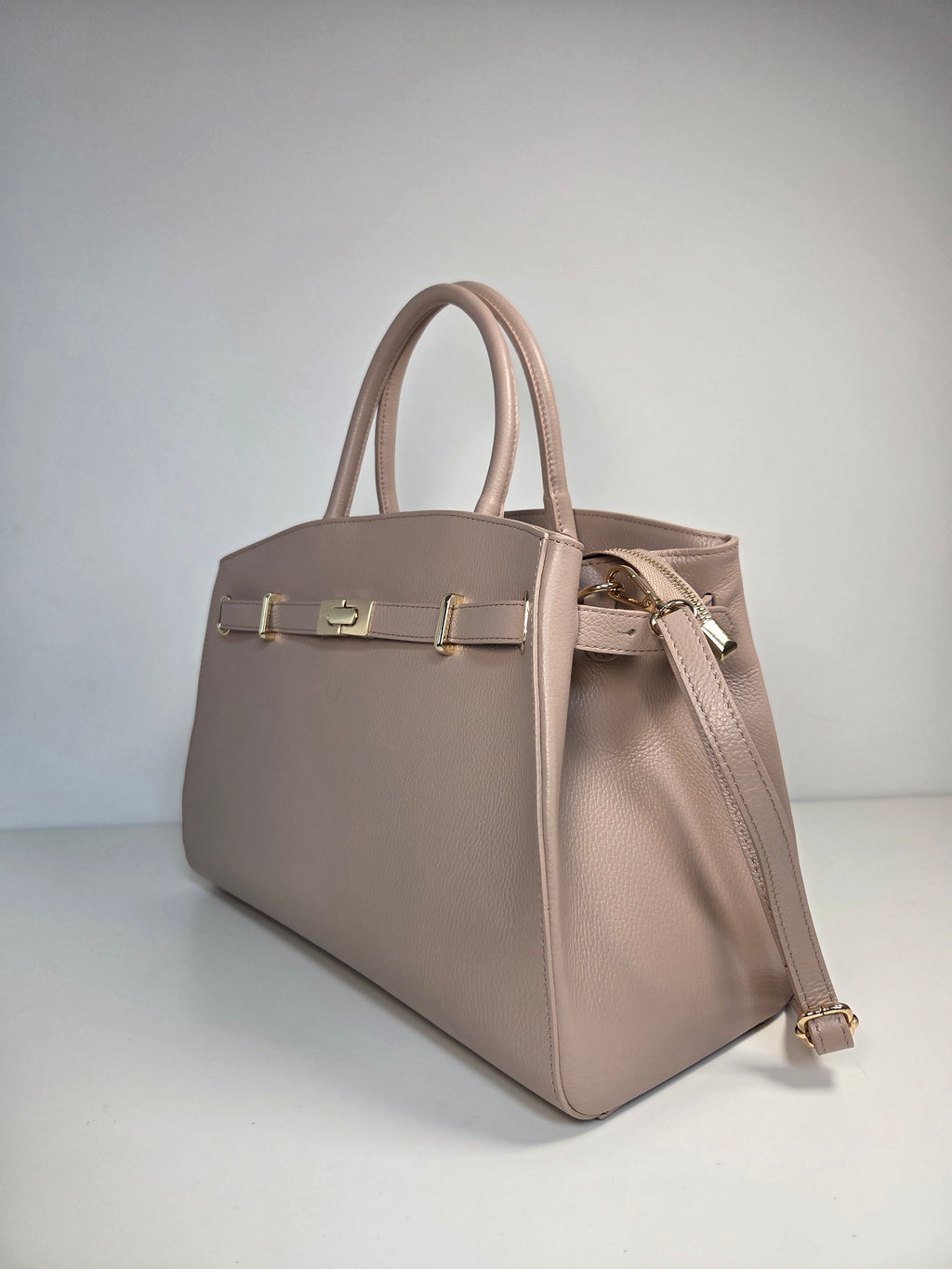 Classic Tote Nude Rosa – Tijdloze leren handtas met schouderriem