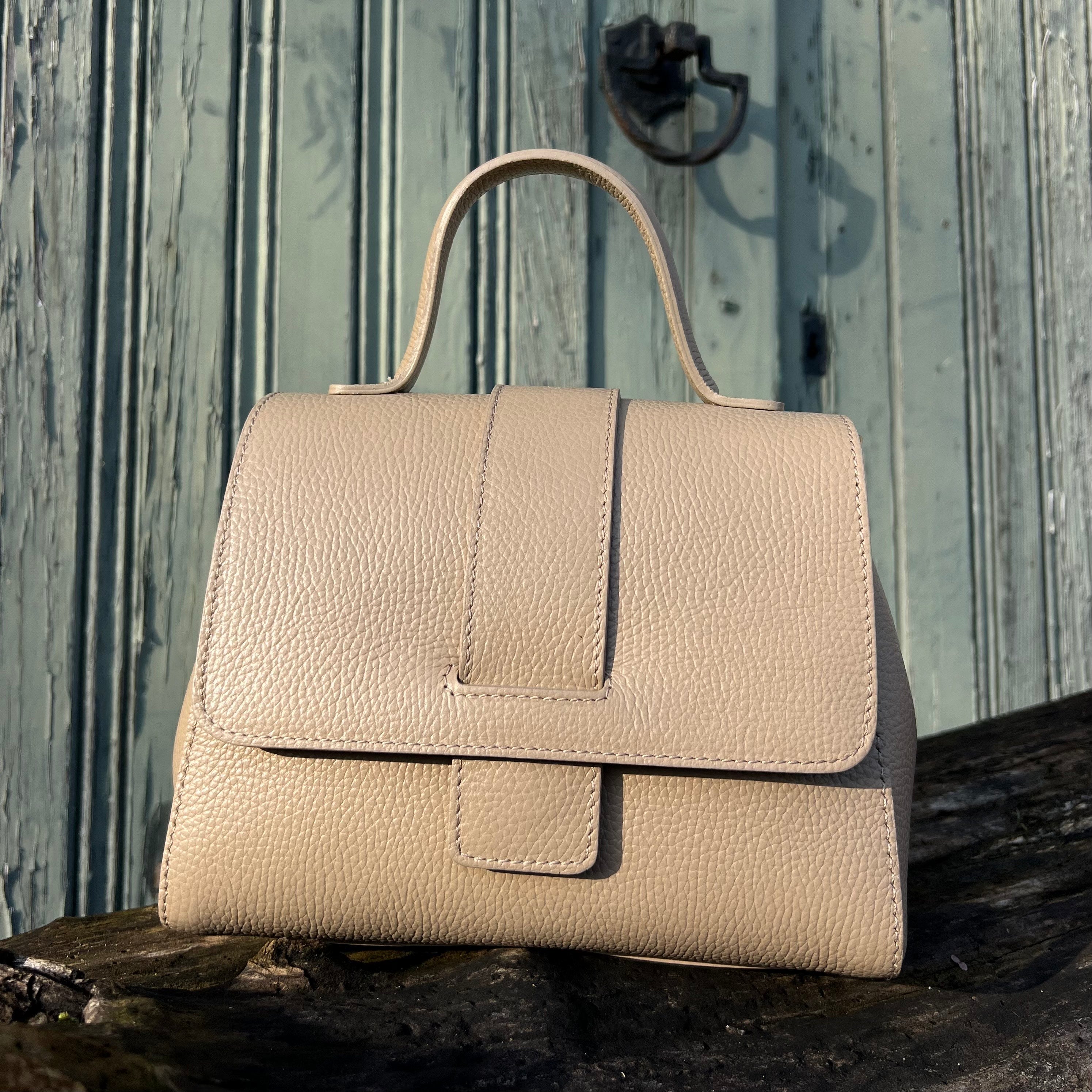 Italiaanse Leren Handtas in Tijdloos Design