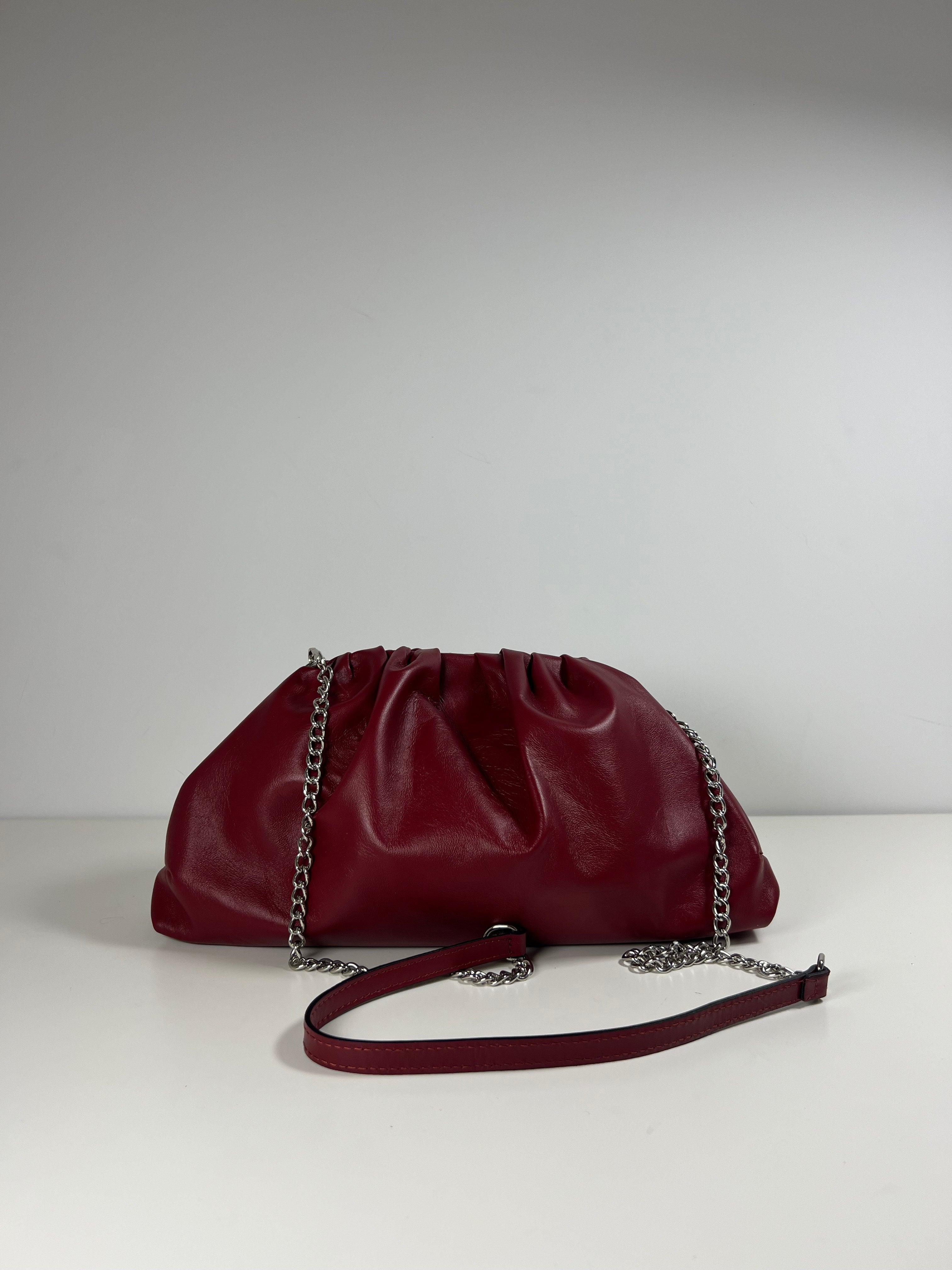 Leren Pouch Bag - Geïnspireerd door de iconische zachte gevouwen vorm