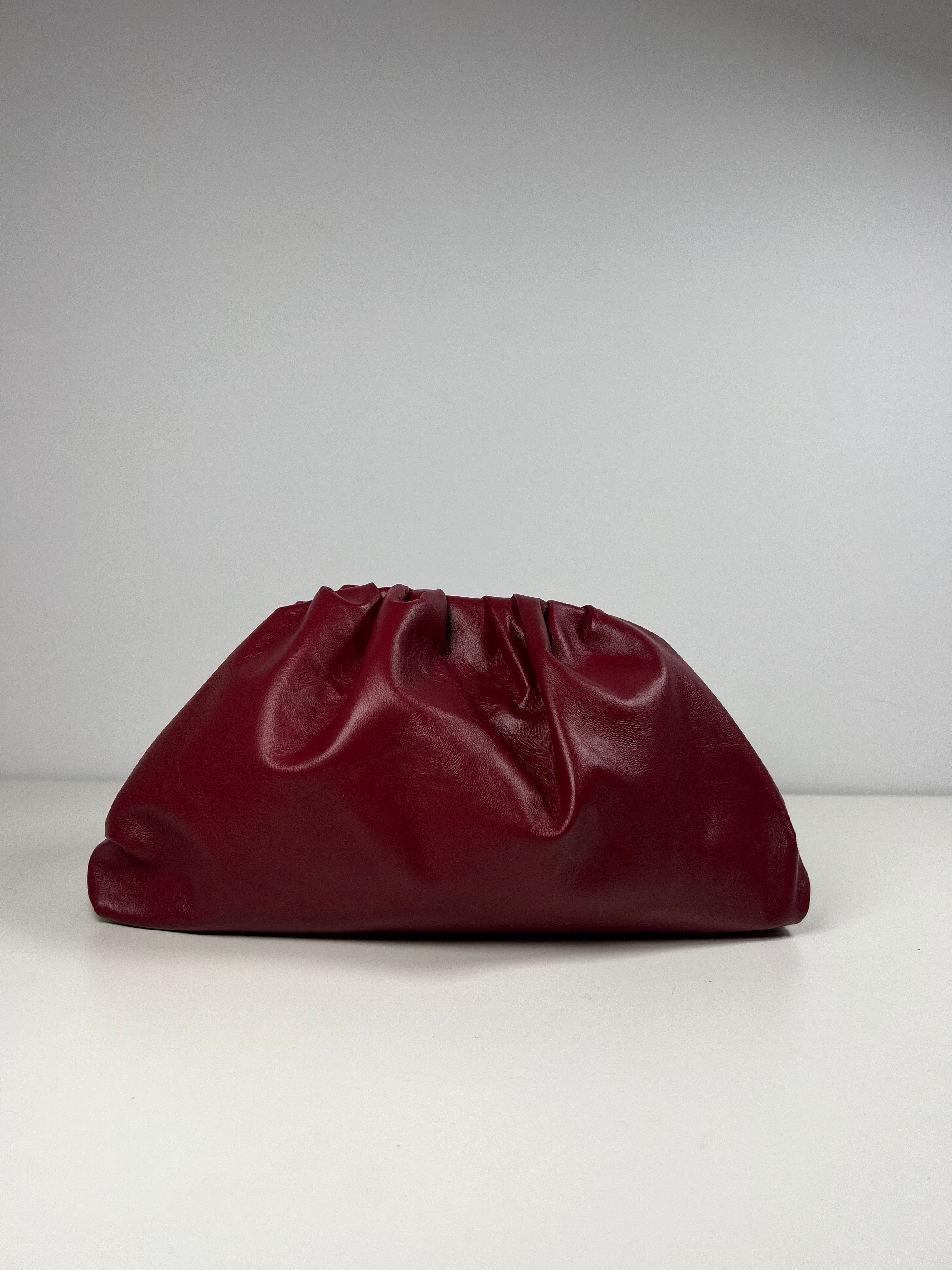 Leren Pouch Bag - Geïnspireerd door de iconische zachte gevouwen vorm