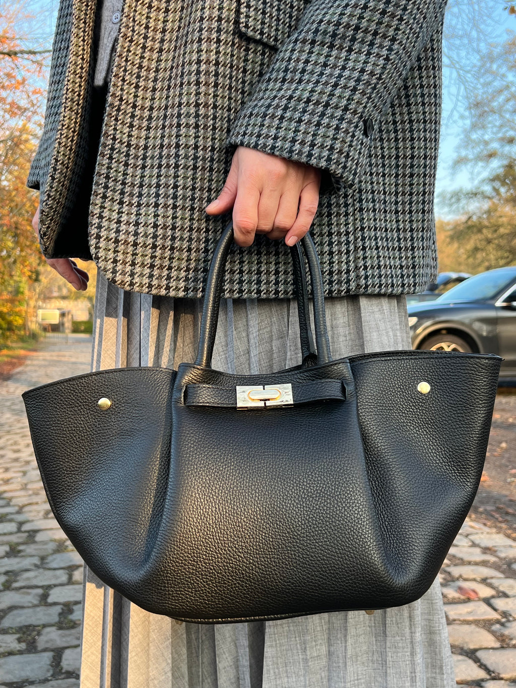 Elegante leren handtas met tijdloze vorm