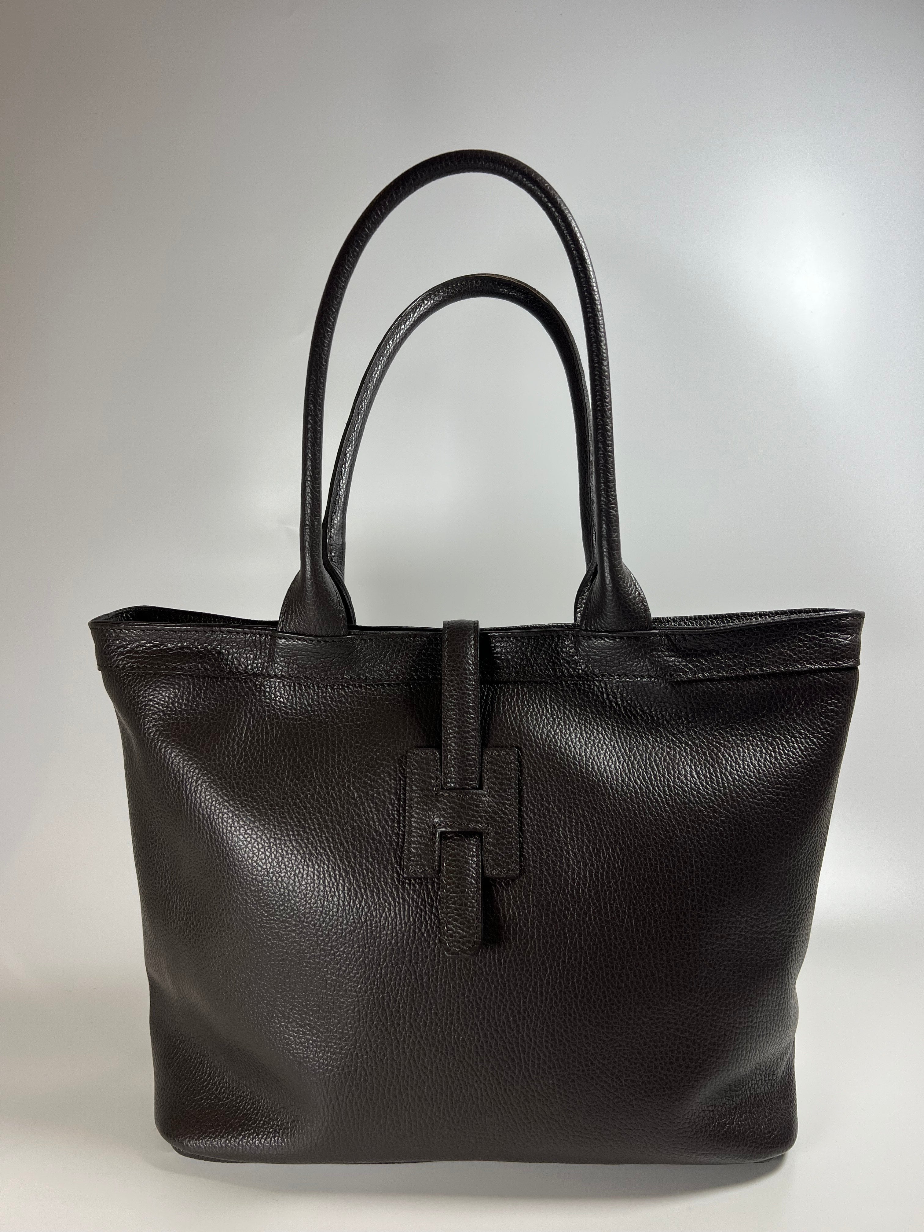 Medium leren shopper met verfijnd design
