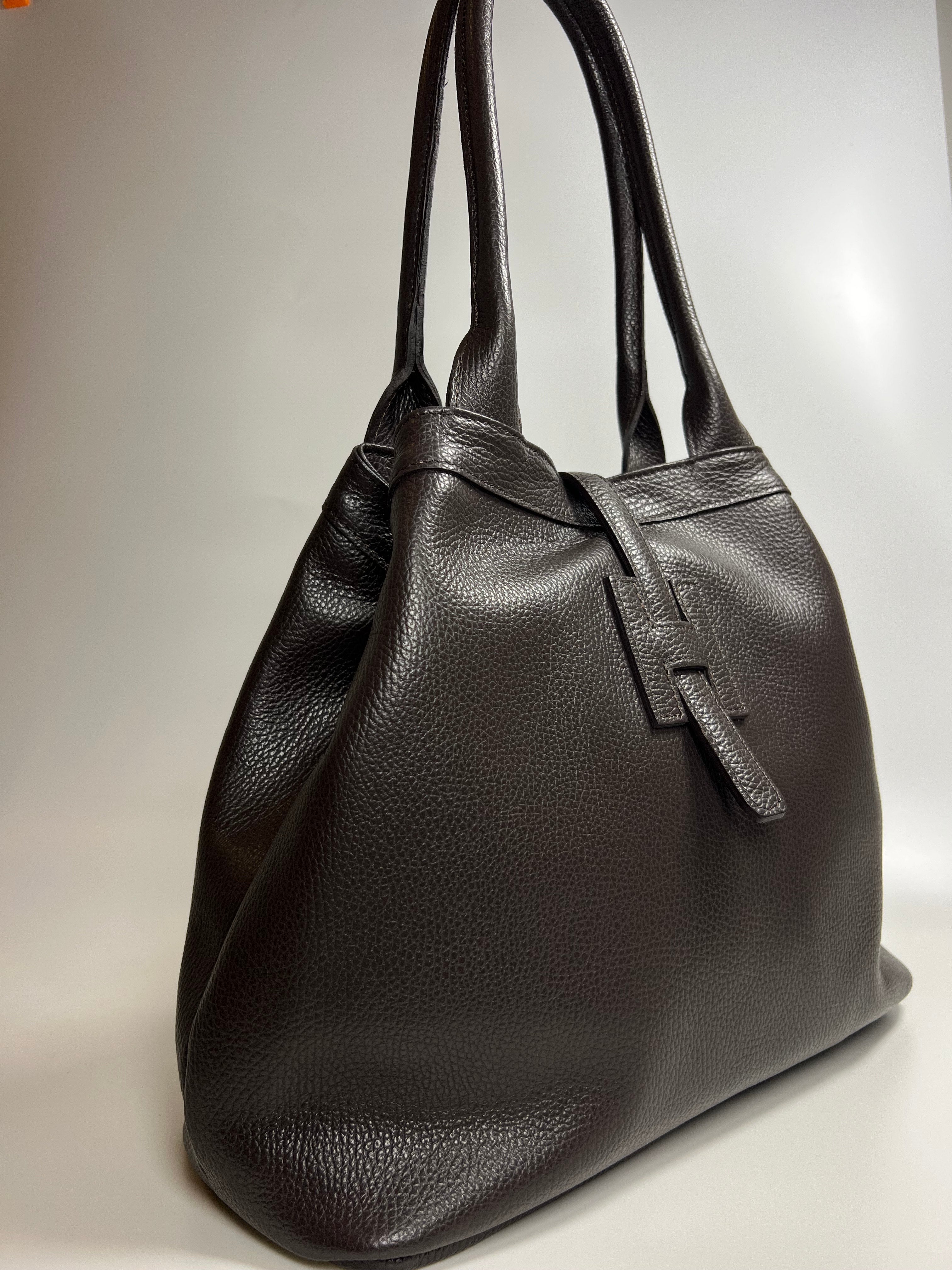 Medium leren shopper met verfijnd design