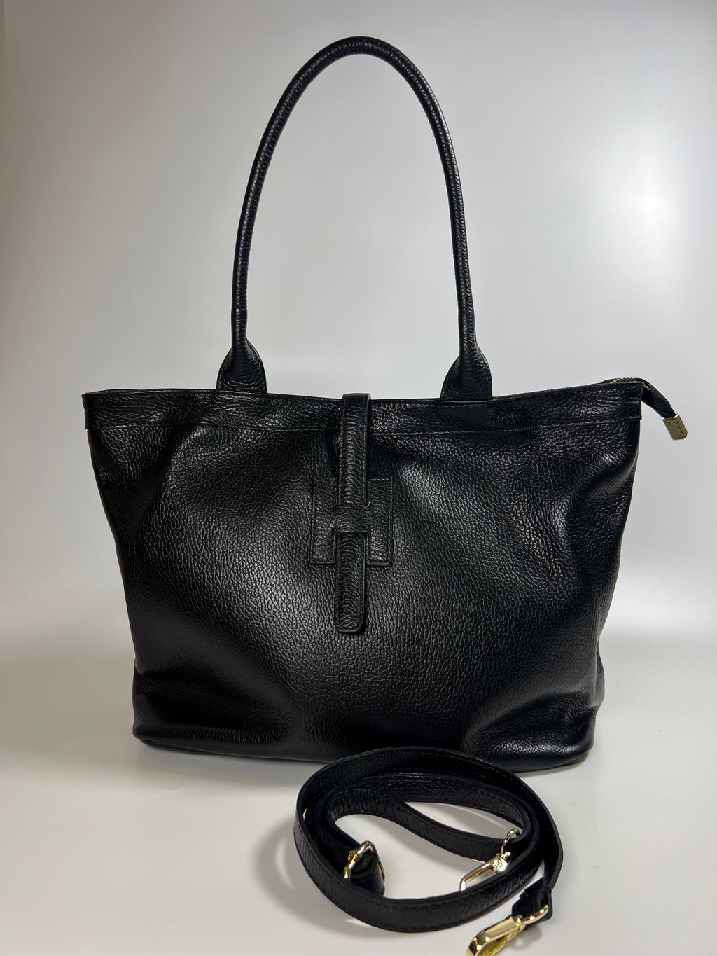 Medium leren shopper met verfijnd design